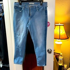 Levi’s 311 skinny jeans size 33